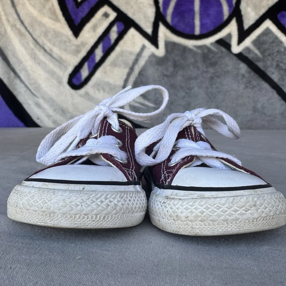 Size 5c - Converse Kids Maroon Color